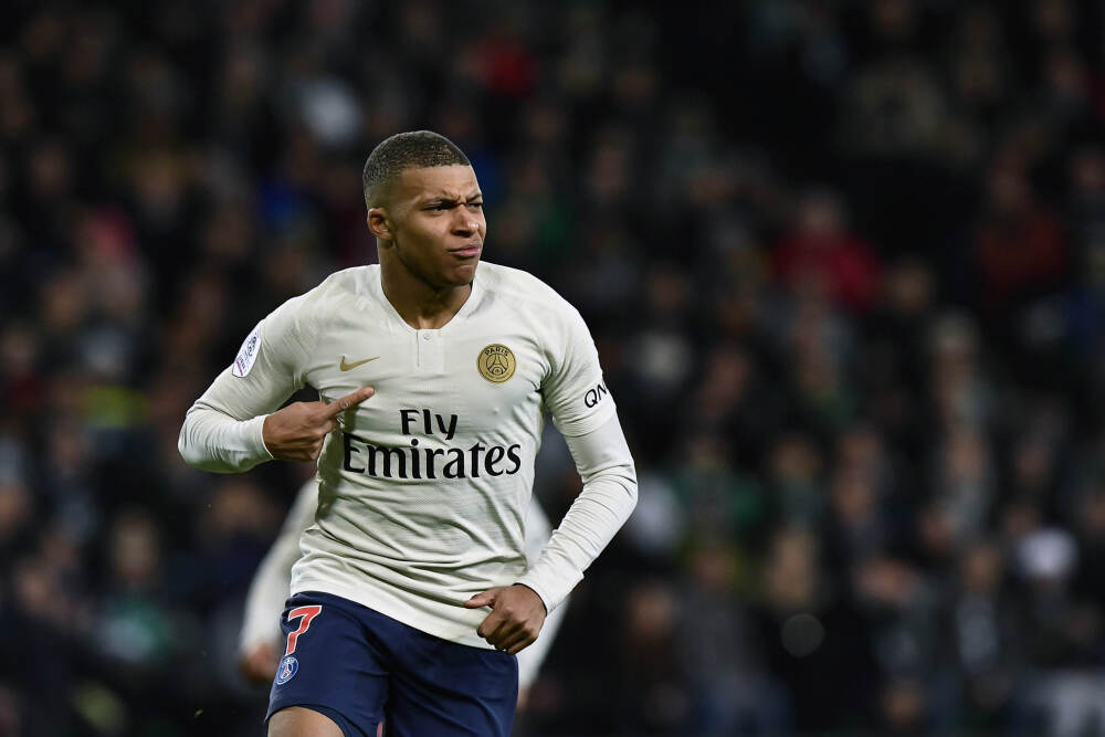 赵震：中国青训最需要解决的是体系问题，应坚持搞校园足球